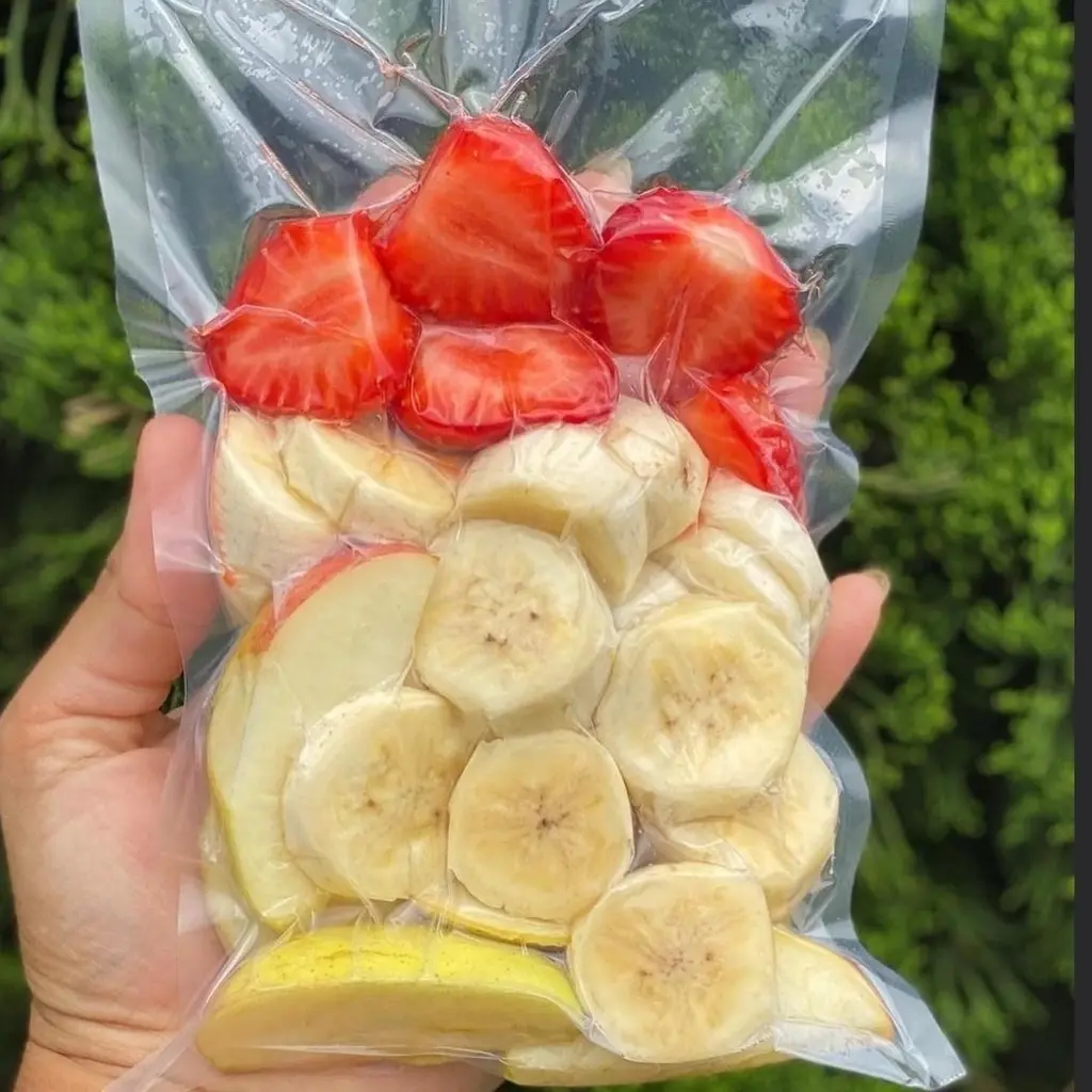 Vitamina (Banana, Maça e Morango)
